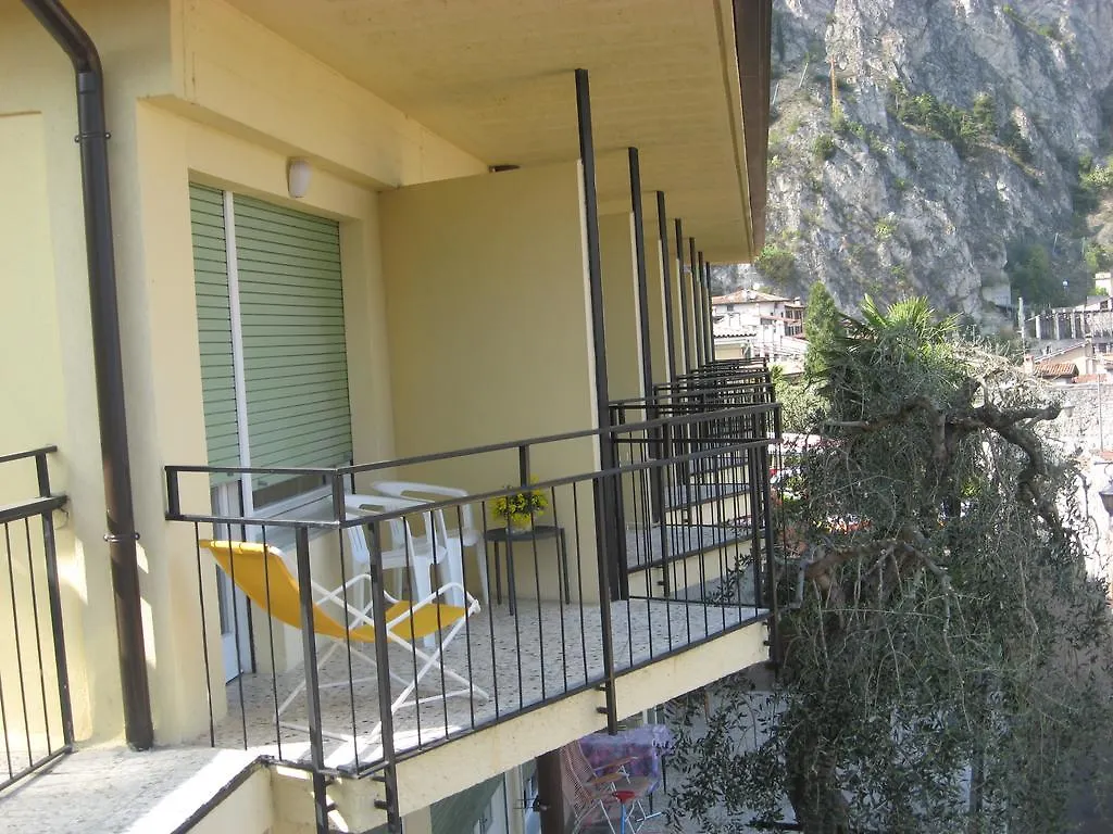 Hotel Susy Limone sul Garda 3*,